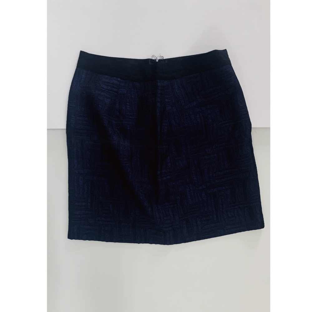 Navy and black fitted mini skirt